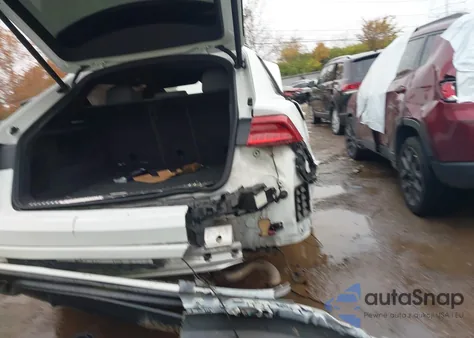 2019 Audi Q8 55 Premium z USA, uszkodzony, nr VIN WA1EVAF16KD020613